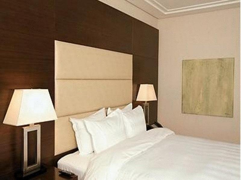Готель Ramada Plaza By Wyndham Gwangju Gwangju Metropolitan City Екстер'єр фото